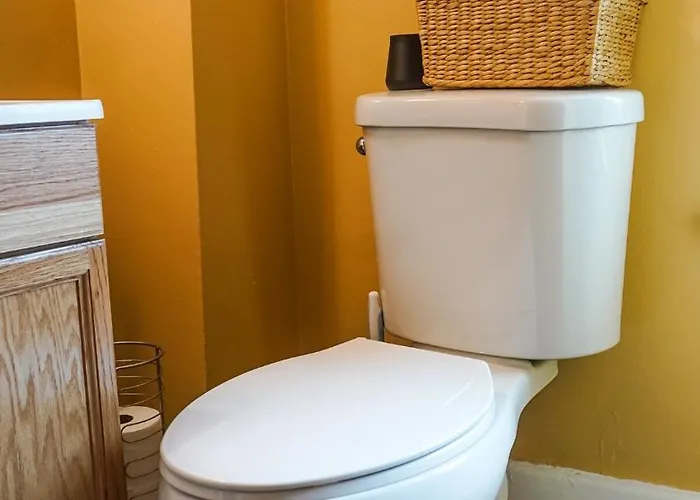 Cozy Corner, Stylish 1bed Near Navy Base! Apartment *